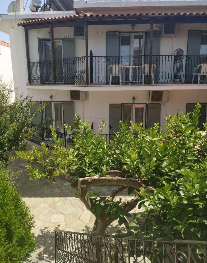 Pension Nikolas مدينة سكياثوس المظهر الخارجي الصورة