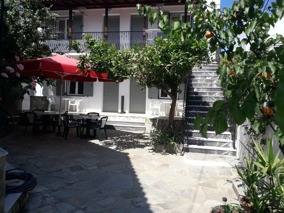 Pension Nikolas مدينة سكياثوس المظهر الخارجي الصورة