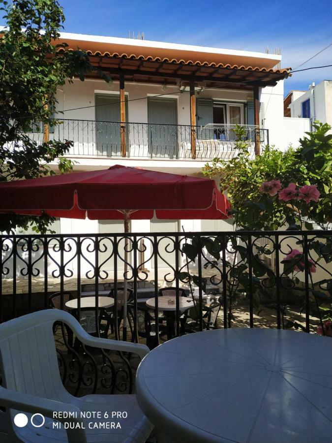 Pension Nikolas مدينة سكياثوس المظهر الخارجي الصورة